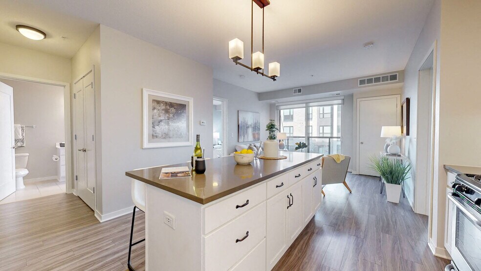 More Photos Of 1700 Plymouth Rd, Minnetonka Apartments For Lease