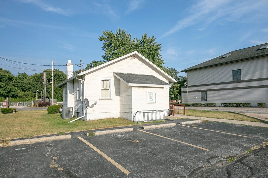 More Photos Of 1739 Cassopolis St, Elkhart Warehouse For Sale
