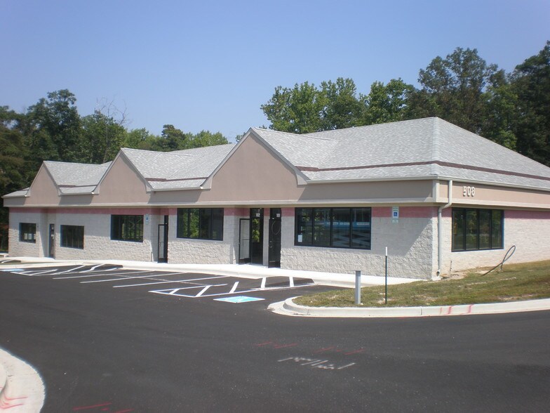 More Photos Of 508 Shaw Ct, Severn Flex For Lease