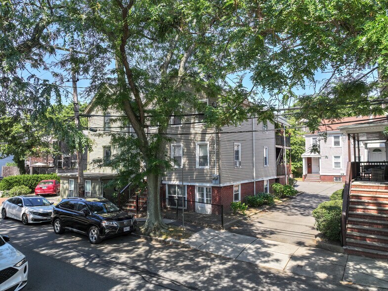 More Photos Of , Cambridge Multifamily For Sale