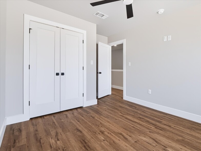 More Photos Of 1306 Country Rd, Whitesboro Apartments For Sale