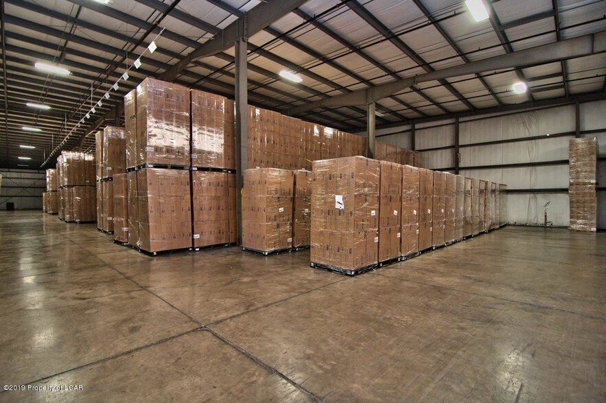 More Photos Of 220 Oak Hill Rd, Mountain Top Distribution For Sale