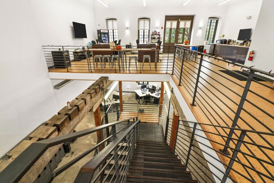 More Photos Of 3 Rector St, Philadelphia Office For Lease