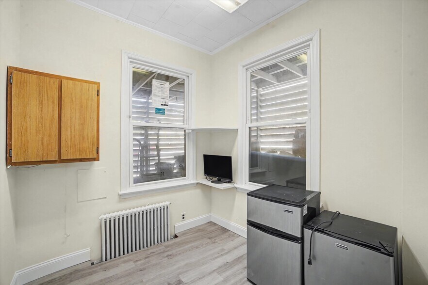 More Photos Of 100 S Highland Ave, Ossining Office For Sale