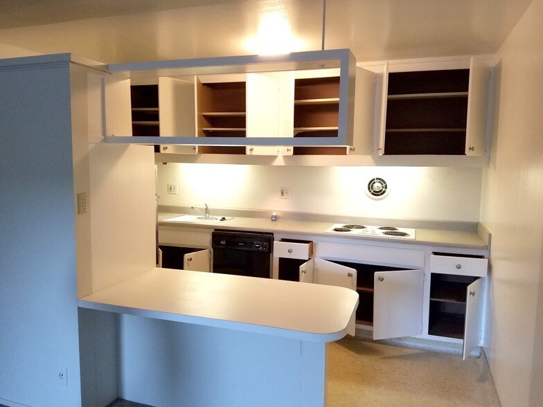 More Photos Of 6 Garden Ct, Belmont Apartments For Sale