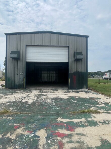 More Photos Of 4907-1 Shed Rd, Bossier City Manufacturing For Sale