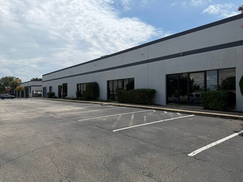 More Photos Of 2391 NE Loop 410, San Antonio Unknown For Lease