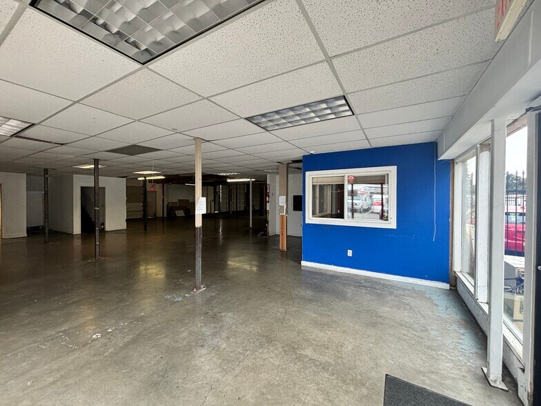 More Photos Of 2618 Cherry Ave NE, Salem Industrial For Sale