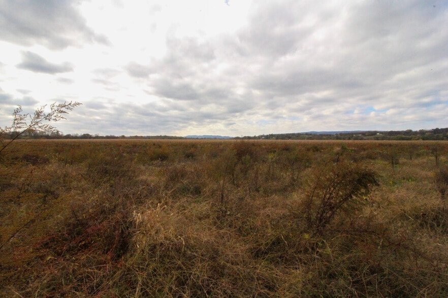 More Photos Of 16094 Evergreen Valley Rd, Timberville Specialty For Lease