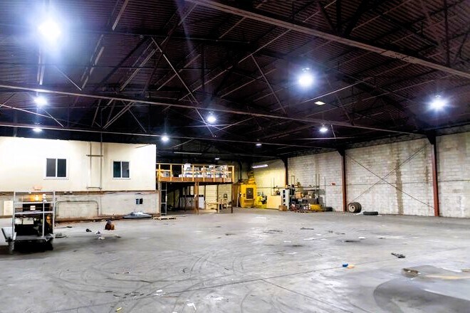 More Photos Of 2575 Dorr St, Toledo Service For Sale