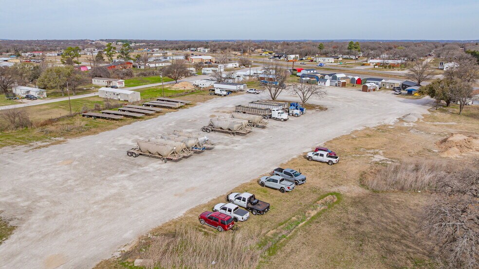 More Photos Of 4610 E Highway 199, Springtown General Retail For Sale