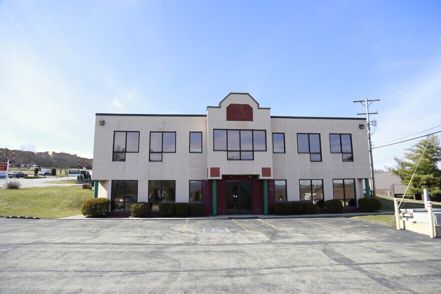 More Photos Of 2 Highland Park Dr, Uniontown Medical For Lease
