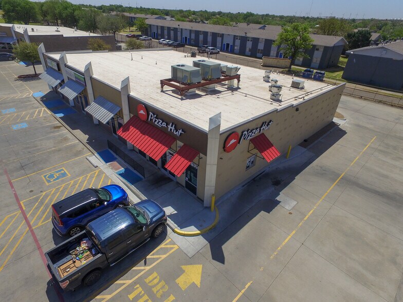 More Photos Of 1824 Parkway Dr, Lubbock Freestanding For Lease