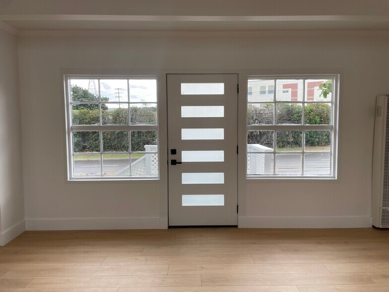 More Photos Of 305 Indiana St, El Segundo Light Manufacturing For Lease