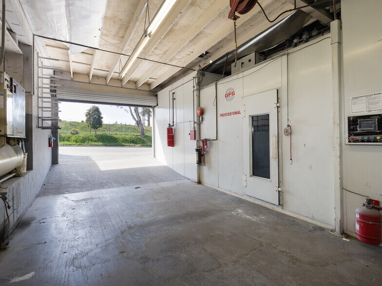 More Photos Of 717 E El Segundo Blvd, El Segundo Auto Repair For Sale