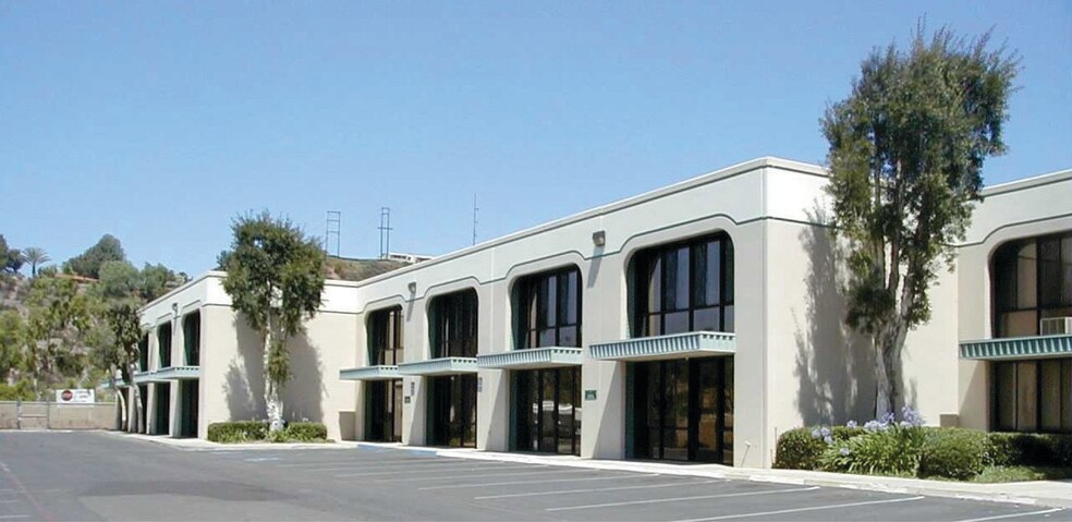 More Photos Of 10957-10979 San Diego Mission Rd, San Diego Warehouse For Lease