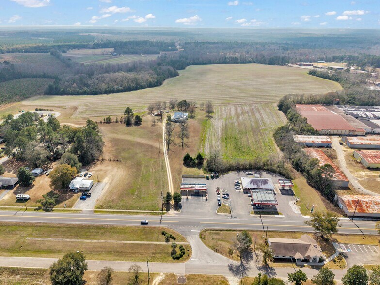 More Photos Of 206 Railroad Ave E, Wagener Freestanding For Sale