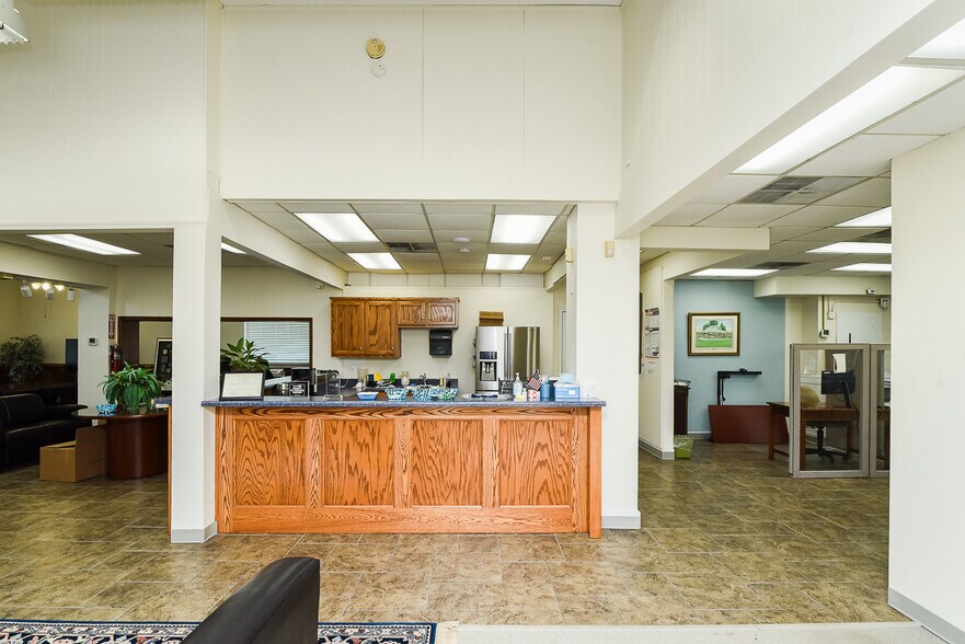 More Photos Of 128 W Harden St, Graham Freestanding For Sale