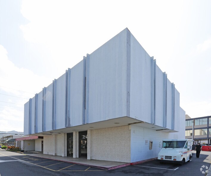 More Photos Of 1505 Dillingham Blvd, Honolulu Unknown For Lease