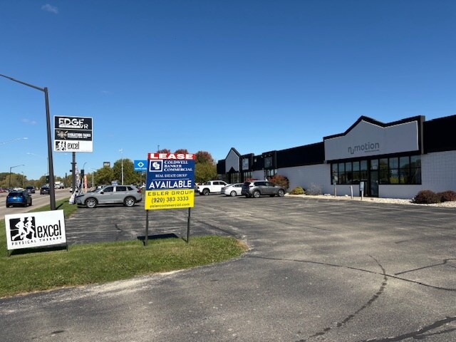 More Photos Of 920 N Westhill Blvd, Appleton Freestanding For Lease