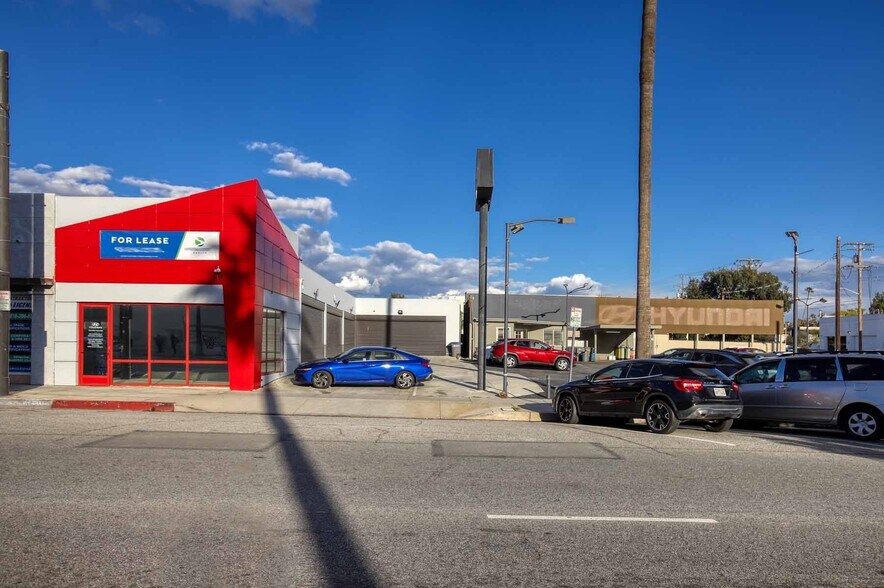 More Photos Of 318 S Brand Blvd, Glendale Auto Repair For Sale