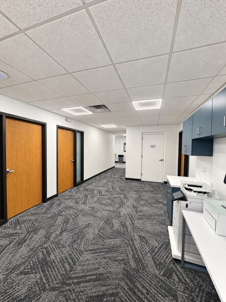 More Photos Of 310 Ohio St, Oshkosh Office For Sale