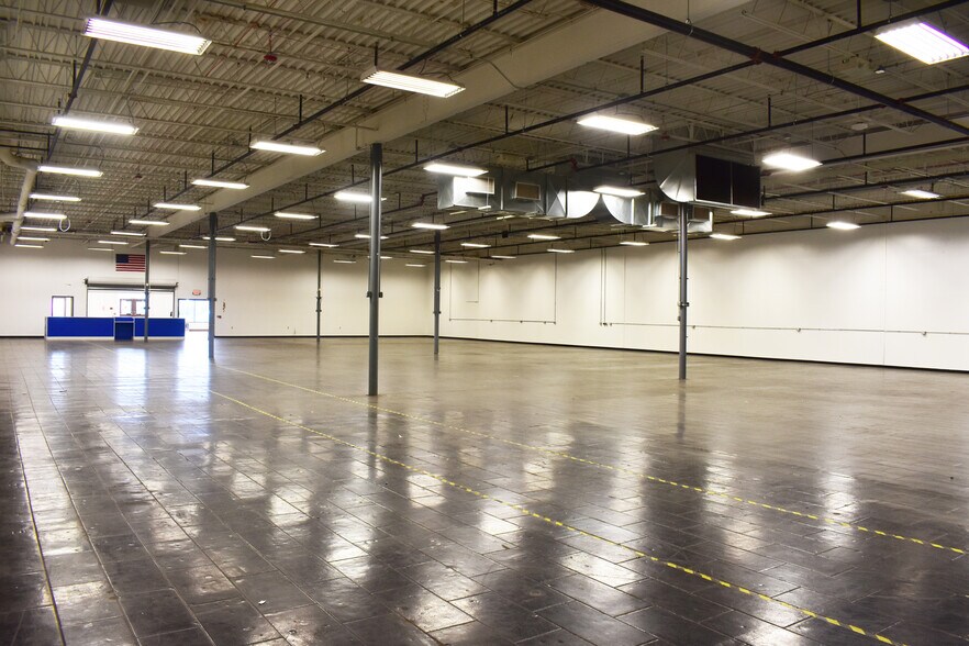 More Photos Of 1818 Milton Ave, Janesville Freestanding For Lease