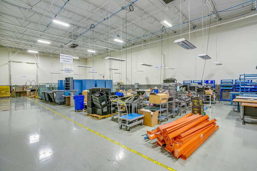 More Photos Of 2051 Franklin Dr, Fort Worth Warehouse For Lease