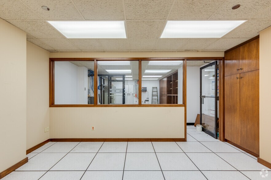Photo of 10th Floor Ste 1000