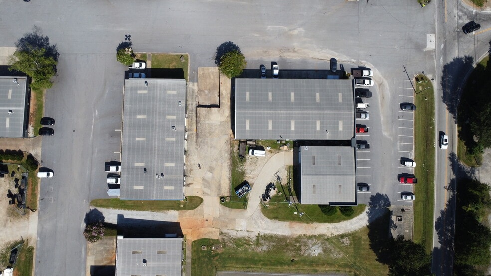 More Photos Of 10371 Old Atlanta Hwy, Covington Unknown For Lease