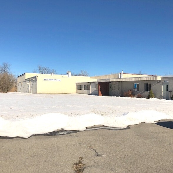 More Photos Of 63 Railroad Ave, Wallkill Warehouse For Lease