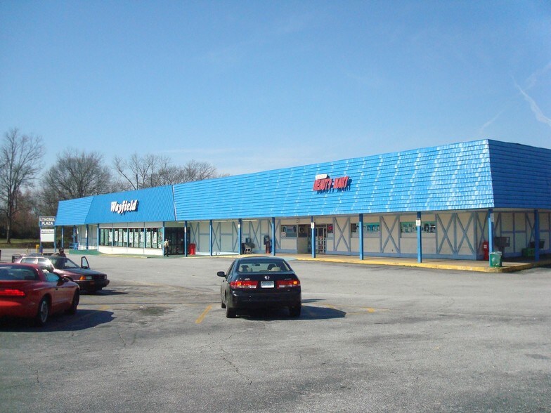 More Photos Of 6928 Main St, Lithonia Department Store For Lease