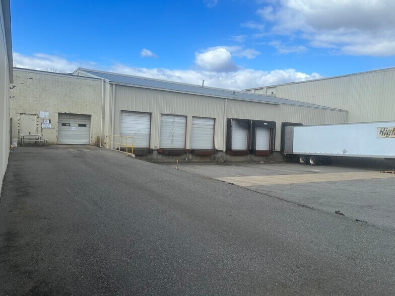 Primary Photo Of 55-R Pawtucket Ave, Rumford Warehouse For Sale