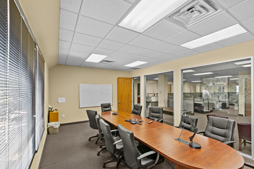 More Photos Of 901 Waterfall Way, Richardson Office For Sale