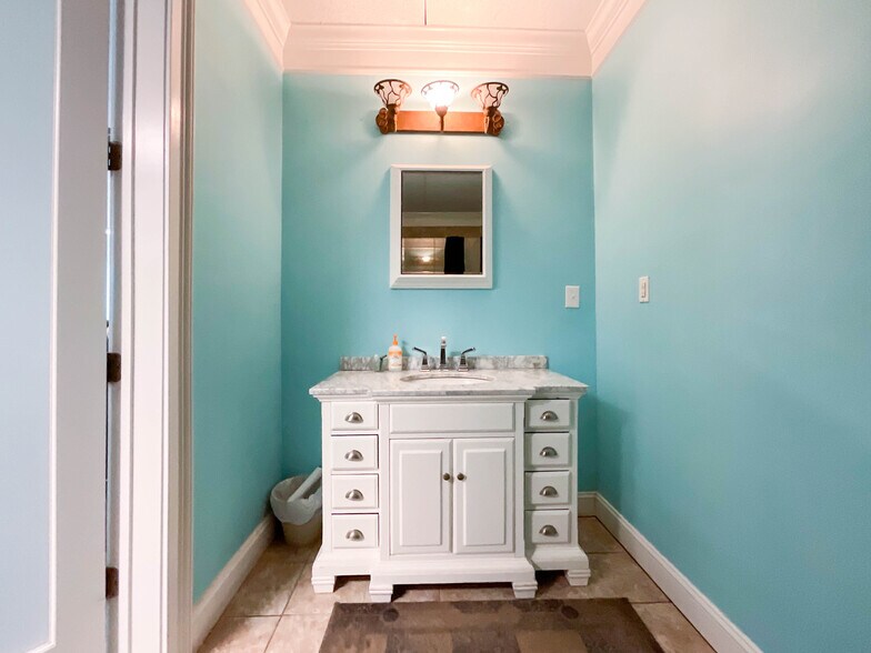 More Photos Of 4475 Morris Park Dr, Mint Hill Office For Sale