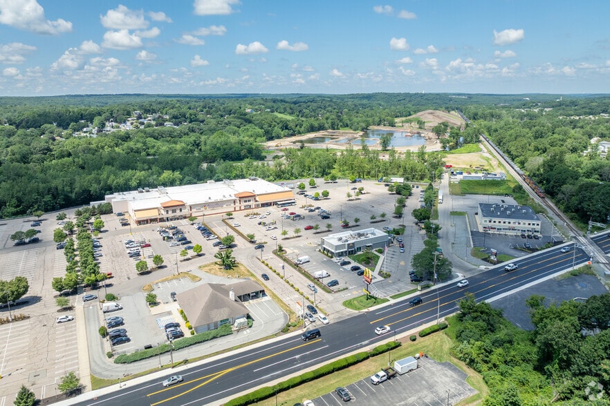 More Photos Of 132 Mendon Rd, Cumberland Storefront Retail Office For Lease