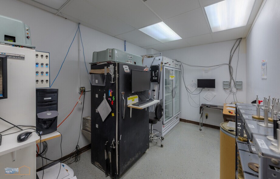 More Photos Of 5649 Arapahoe Ave, Boulder Flex For Sale