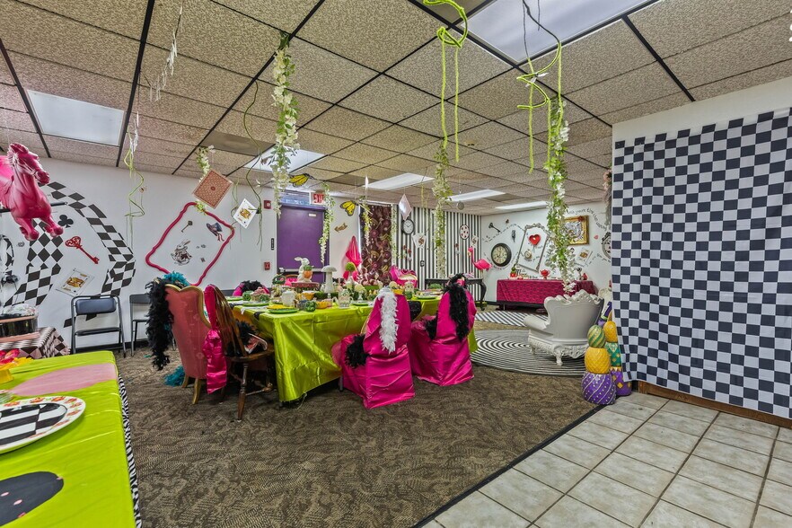 More Photos Of 11223 NW 10th St, Oklahoma City Daycare Center For Sale