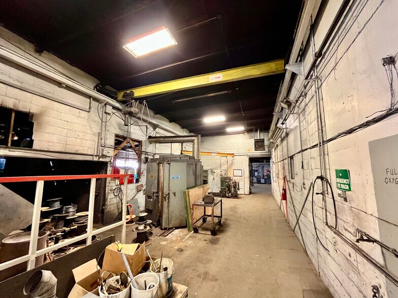 More Photos Of 1702 Wheeling Ave, Glen Dale Manufacturing For Sale