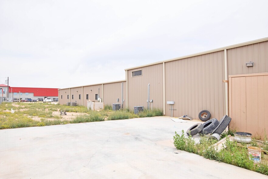 More Photos Of 10503 W County Rd 72, Midland Warehouse For Lease