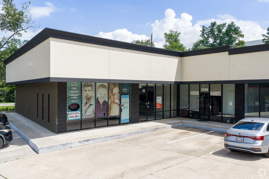 More Photos Of 25770 Interstate 45 North, Spring Storefront Retail Office For Sale