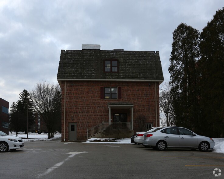 More Photos Of 3415 West Chester Pike, Newtown Square Office For Sale