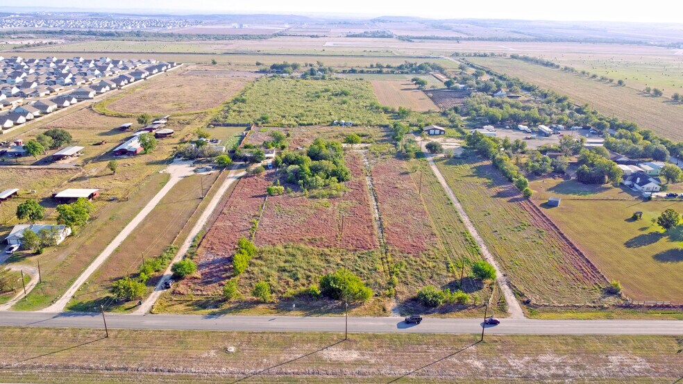 More Photos Of 1239 Barbarosa Rd & 1255 Saur Ln, New Braunfels Land For Sale