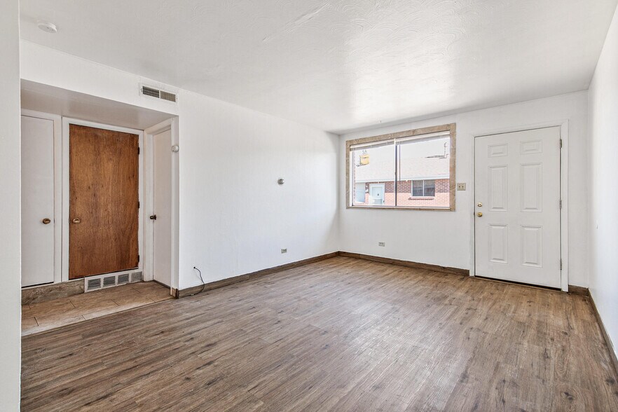 More Photos Of 5325 & 5335 W 4th Ave, Lakewood Apartments For Sale