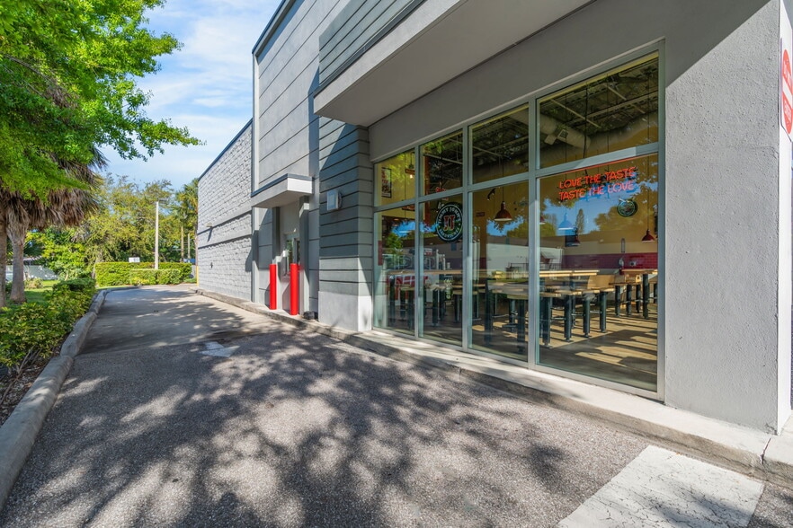 More Photos Of 6228 14th St W, Bradenton Storefront For Lease