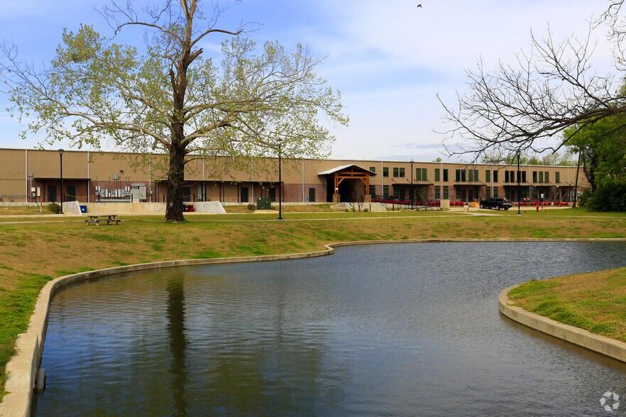 More Photos Of 75 Miranda Lambert Way, Lindale Unknown For Lease