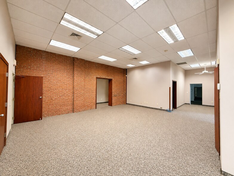 More Photos Of 1170 Ellington Rd, South Windsor Loft Creative Space For Sale