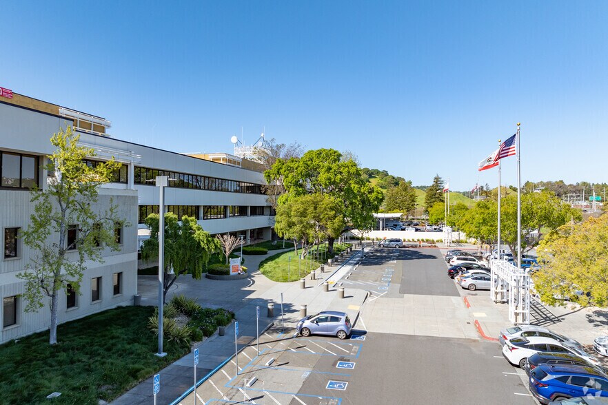 More Photos Of 1600 Los Gamos Dr, San Rafael Office For Lease
