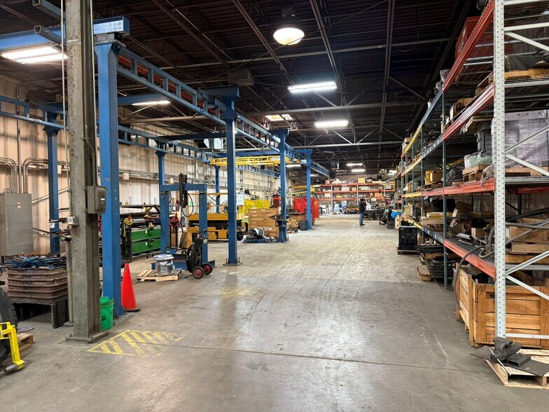 More Photos Of 415 31st Ave, Rock Island Warehouse For Sale
