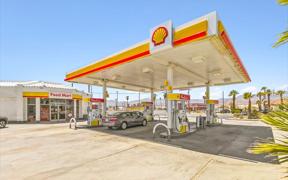 More Photos Of 72275 Ramon Rd, Thousand Palms Service Station For Sale